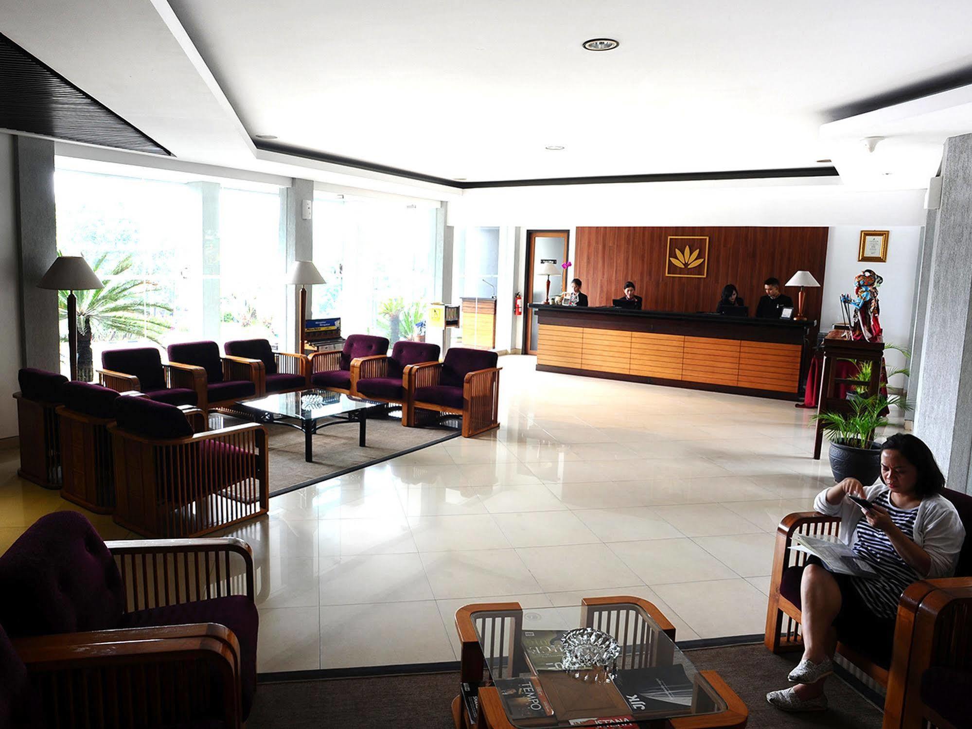 Gumilang Regency 4*