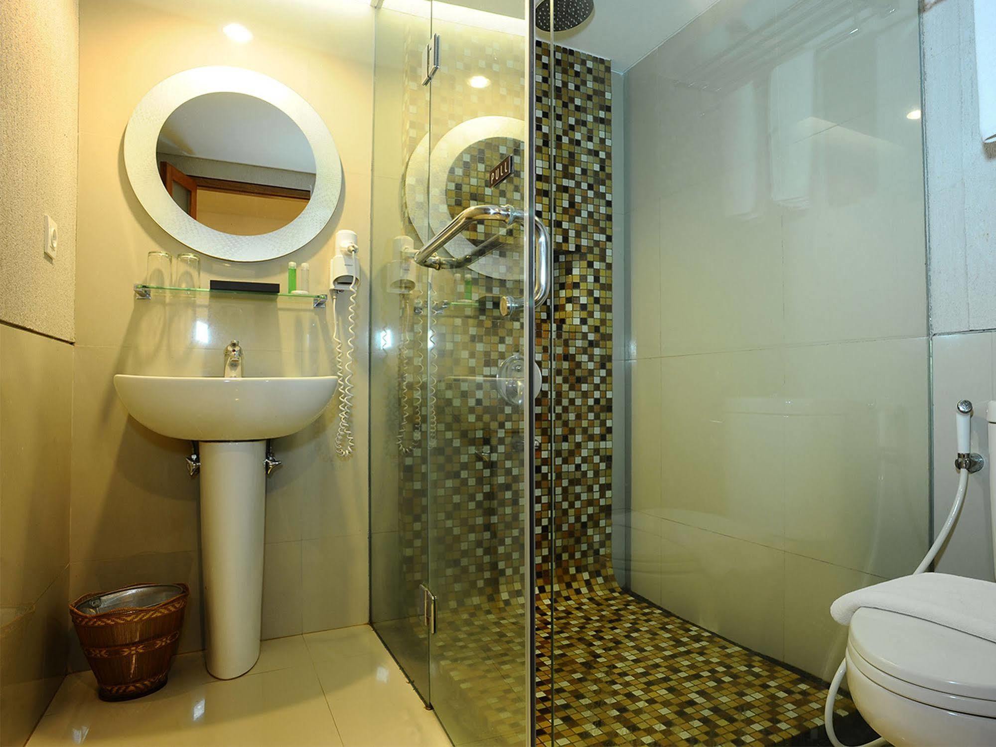 Gumilang Regency 4* Bandung