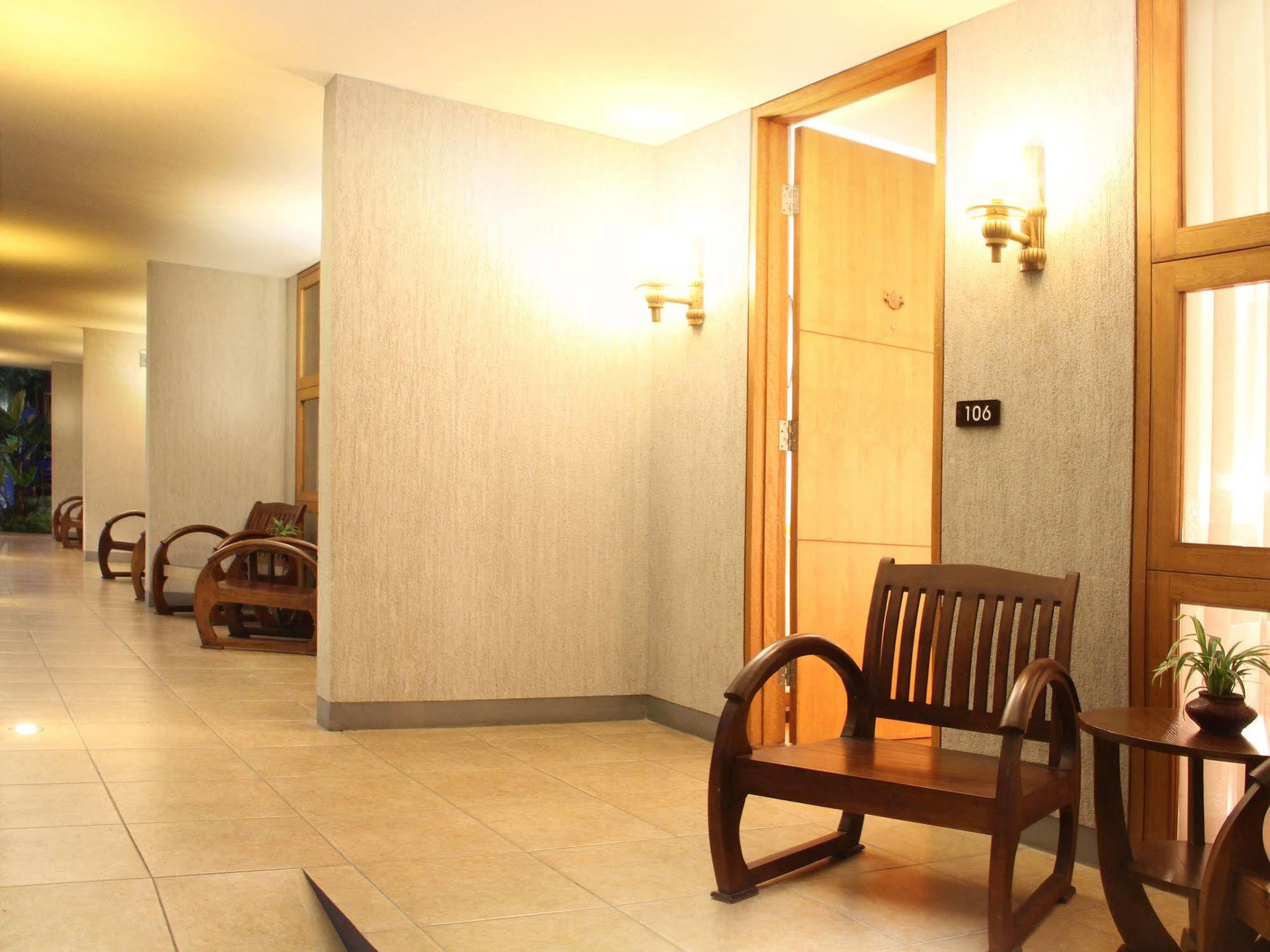 Gumilang Regency 4*