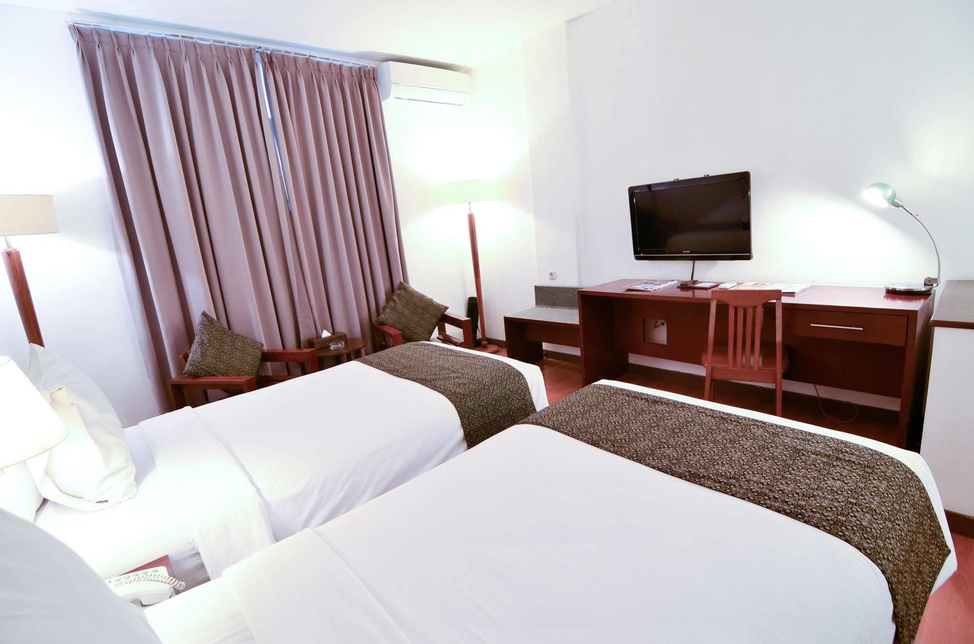 Gumilang Regency 4* Bandung